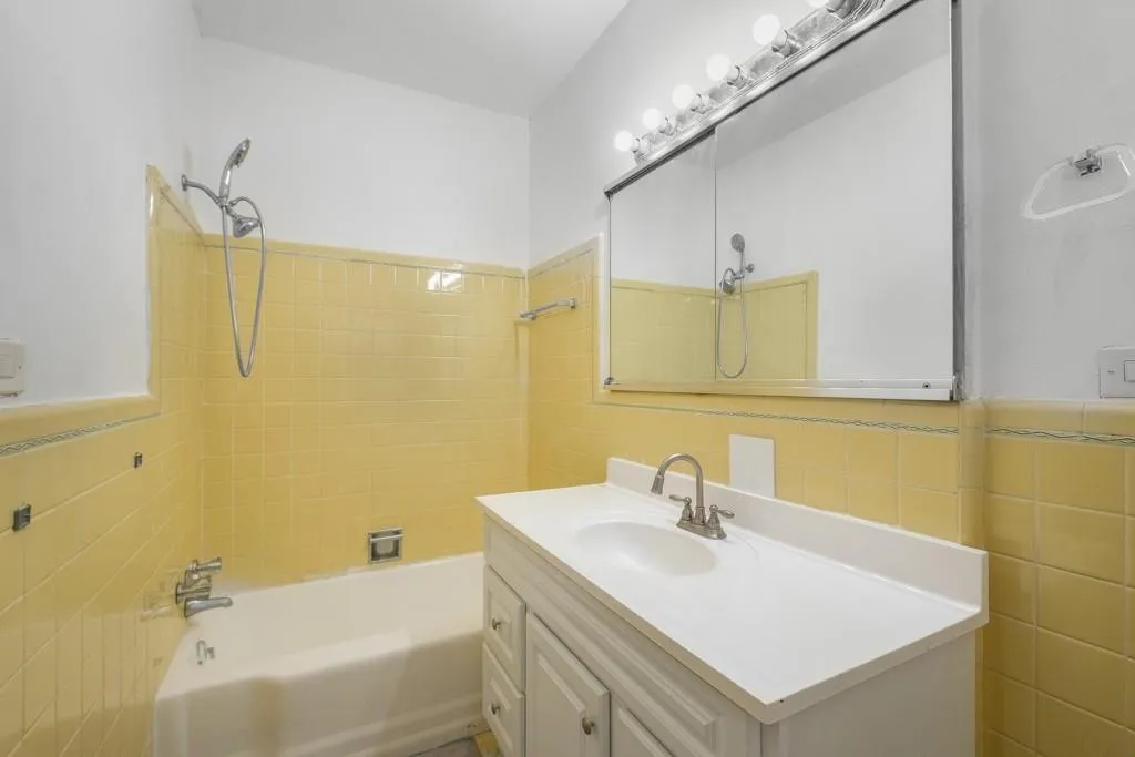 757 Old Ivy Road Ne, Atlanta, Georgia 30342, 4 Bedrooms Bedrooms, ,3 BathroomsBathrooms,Residential,For Sale,757 Old Ivy Road Ne,7695363