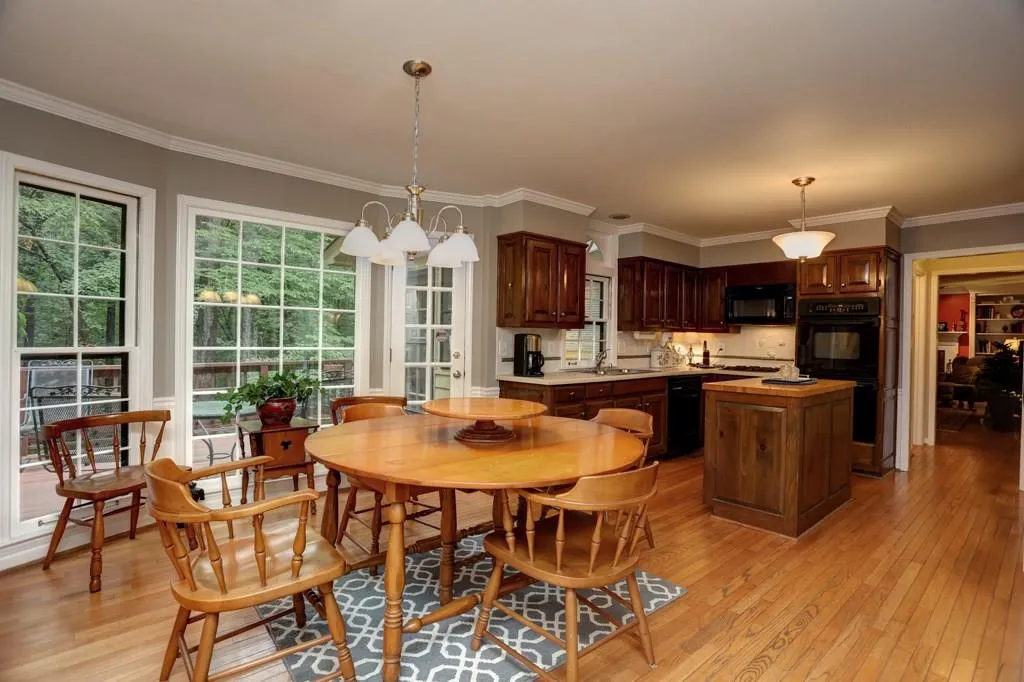 415 Spindle Court, Sandy Springs, Georgia 30350, 4 Bedrooms Bedrooms, ,4 BathroomsBathrooms,Residential,Sold,415 Spindle Court,5923882