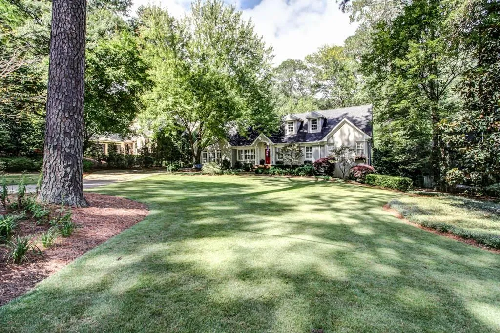 275 Pineland Road, Atlanta, Georgia 30342, 4 Bedrooms Bedrooms, ,4 BathroomsBathrooms,Residential,Sold,275 Pineland Road,5604950