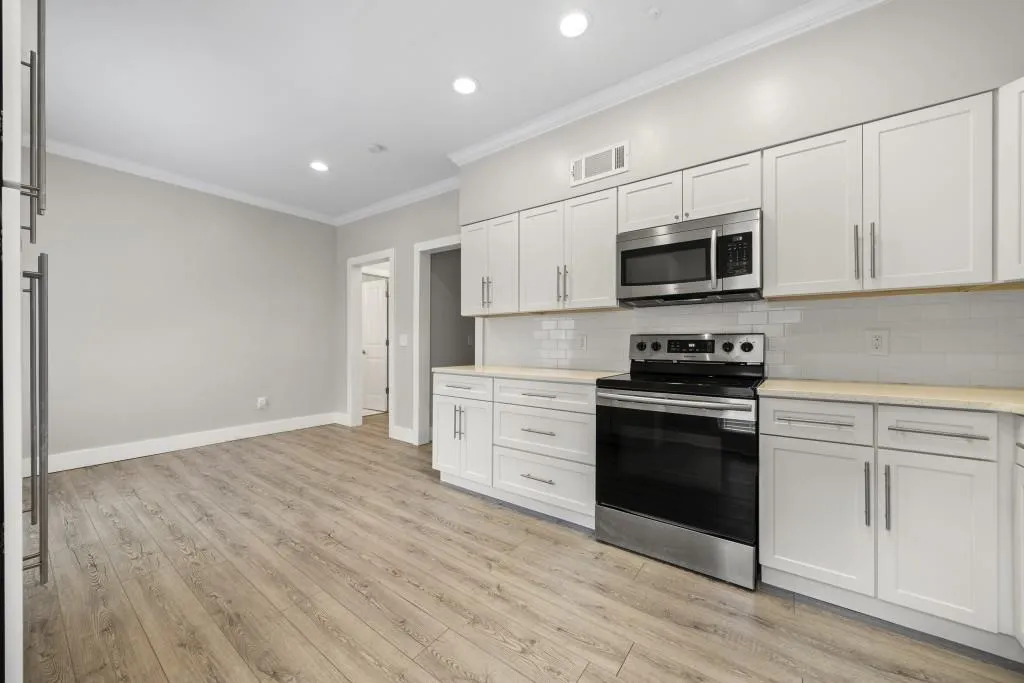 504 Brandywine Circle Unit 504, Sandy Springs, Georgia 30350, 3 Bedrooms Bedrooms, ,2 BathroomsBathrooms,Residential,Sold,504 Brandywine Circle Unit 504,6898159