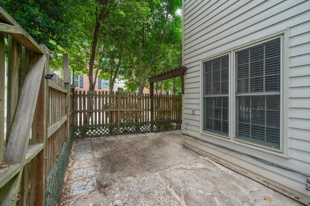 504 Brandywine Circle Unit 504, Sandy Springs, Georgia 30350, 3 Bedrooms Bedrooms, ,2 BathroomsBathrooms,Residential,Sold,504 Brandywine Circle Unit 504,6898159
