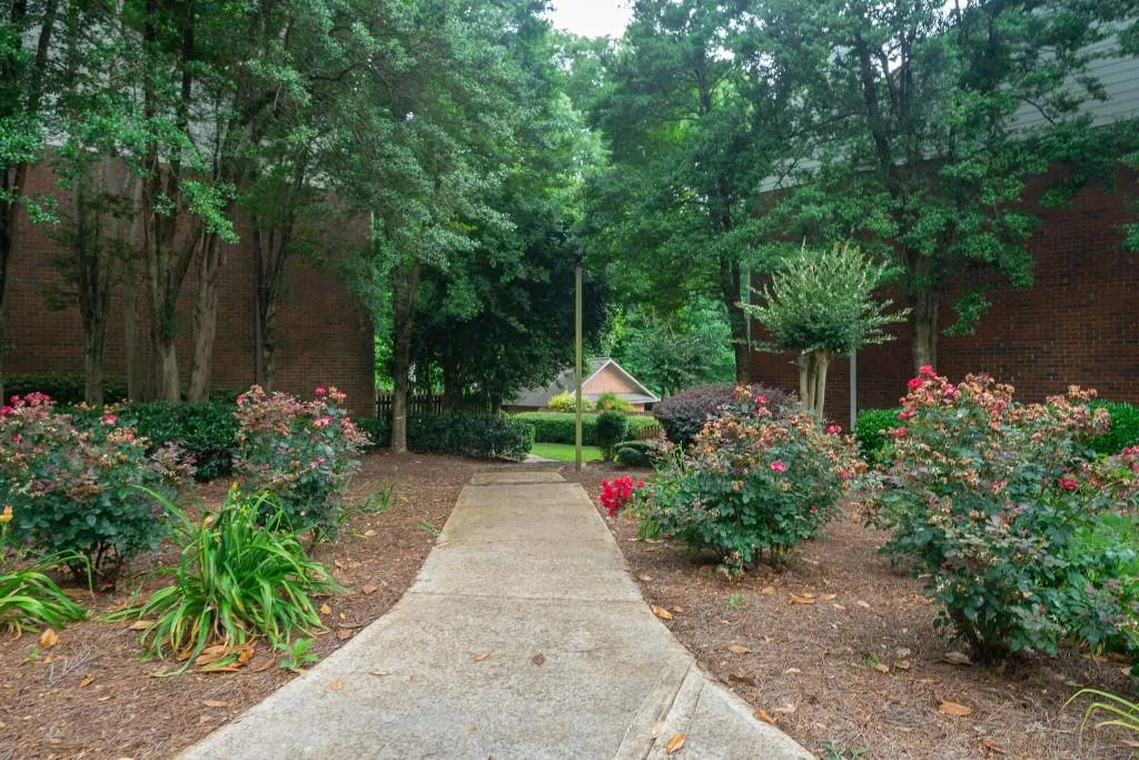 504 Brandywine Circle Unit 504, Sandy Springs, Georgia 30350, 3 Bedrooms Bedrooms, ,2 BathroomsBathrooms,Residential,Sold,504 Brandywine Circle Unit 504,6898159