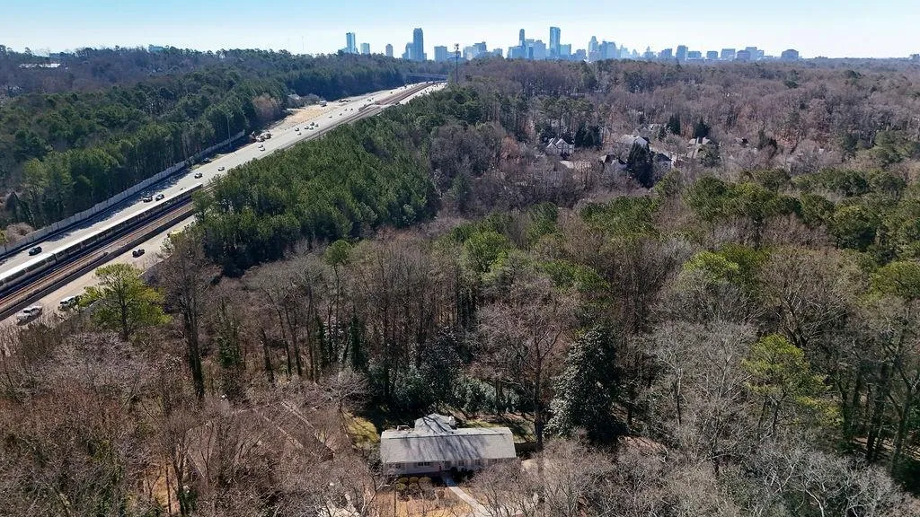 4630 Canyon Creek Trail, Atlanta, Georgia 30342, 4 Bedrooms Bedrooms, ,3 BathroomsBathrooms,Residential,Sold,4630 Canyon Creek Trail,7535393