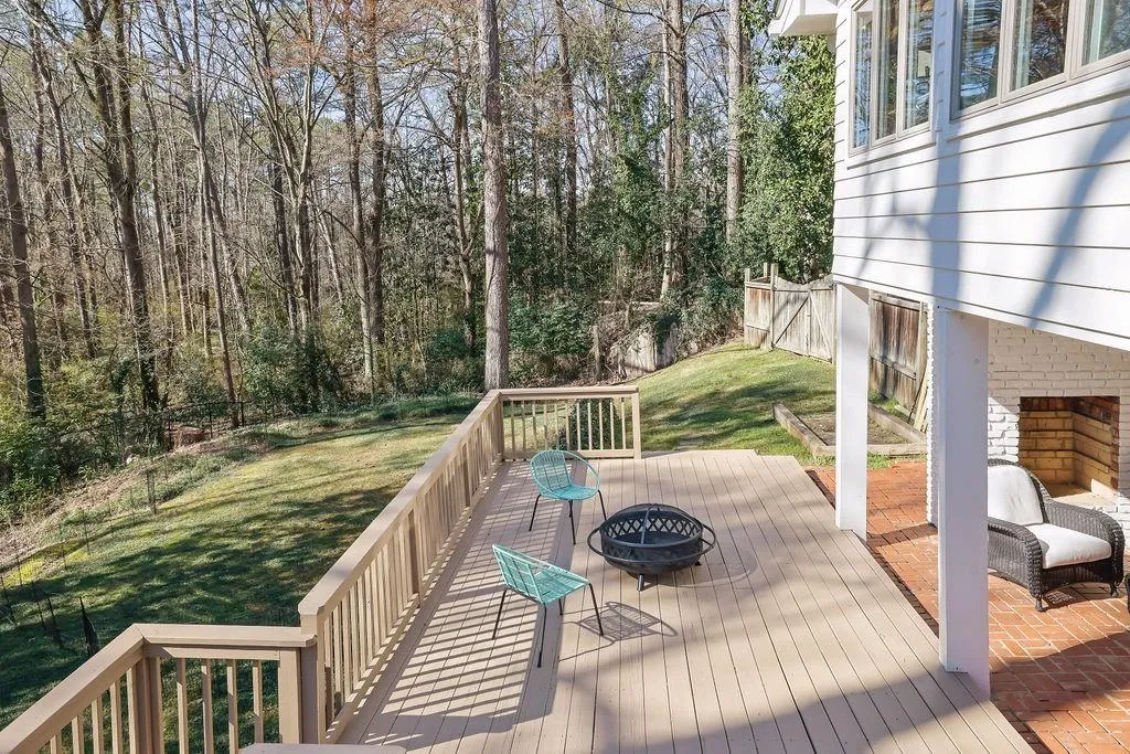 4630 Canyon Creek Trail, Atlanta, Georgia 30342, 4 Bedrooms Bedrooms, ,3 BathroomsBathrooms,Residential,Sold,4630 Canyon Creek Trail,7535393