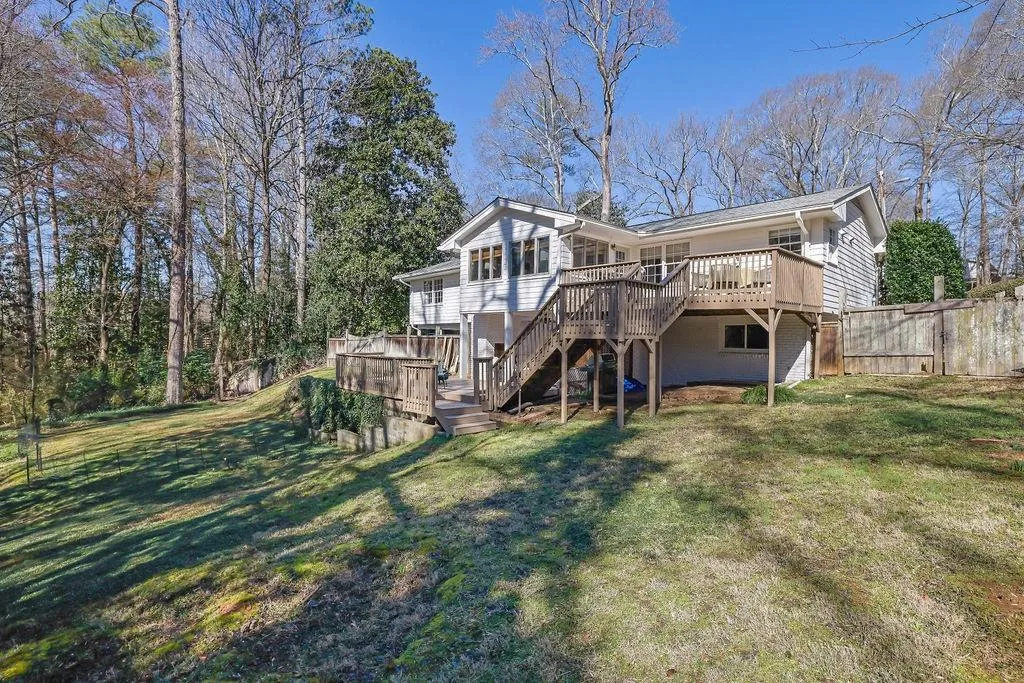 4630 Canyon Creek Trail, Atlanta, Georgia 30342, 4 Bedrooms Bedrooms, ,3 BathroomsBathrooms,Residential,Sold,4630 Canyon Creek Trail,7535393