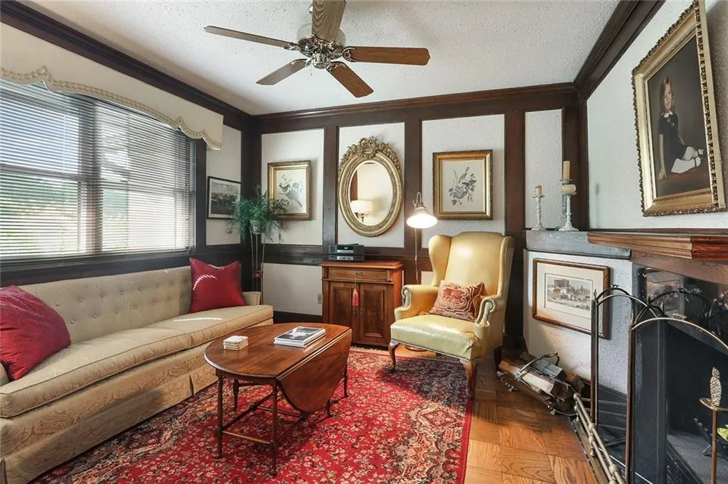 6851 Roswell Road Unit D22, Sandy Springs, Georgia 30328, 3 Bedrooms Bedrooms, ,2 BathroomsBathrooms,Residential,Sold,6851 Roswell Road Unit D22,6583806