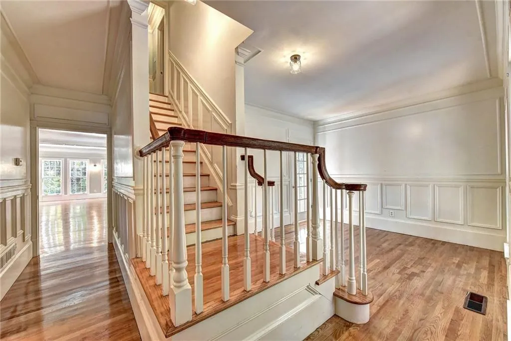 8105 River Circle, Sandy Springs, Georgia 30350, 4 Bedrooms Bedrooms, ,2 BathroomsBathrooms,Residential,Sold,8105 River Circle,6707804