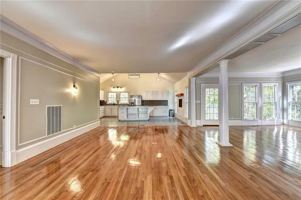 8105 River Circle, Sandy Springs, Georgia 30350, 4 Bedrooms Bedrooms, ,2 BathroomsBathrooms,Residential,Sold,8105 River Circle,6707804