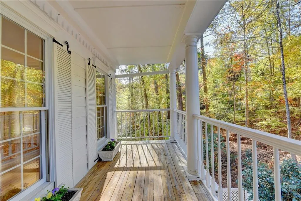 8105 River Circle, Sandy Springs, Georgia 30350, 4 Bedrooms Bedrooms, ,2 BathroomsBathrooms,Residential,Sold,8105 River Circle,6707804