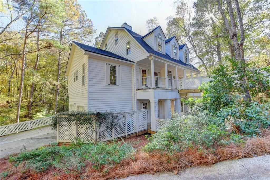 8105 River Circle, Sandy Springs, Georgia 30350, 4 Bedrooms Bedrooms, ,2 BathroomsBathrooms,Residential,Sold,8105 River Circle,6707804