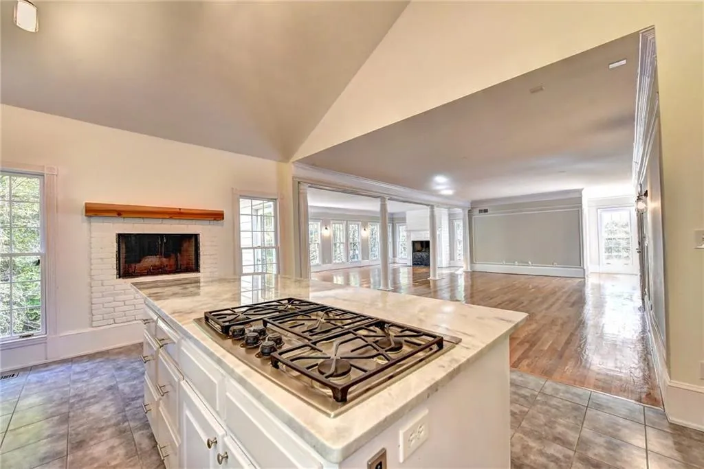 8105 River Circle, Sandy Springs, Georgia 30350, 4 Bedrooms Bedrooms, ,2 BathroomsBathrooms,Residential,Sold,8105 River Circle,6707804
