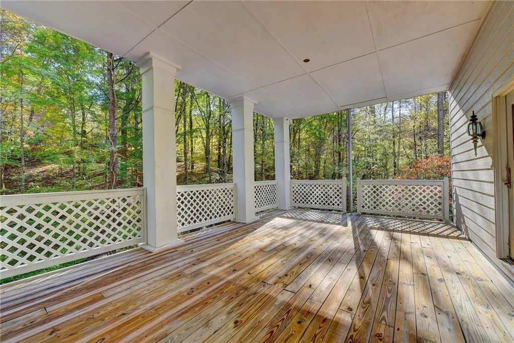 8105 River Circle, Sandy Springs, Georgia 30350, 4 Bedrooms Bedrooms, ,2 BathroomsBathrooms,Residential,Sold,8105 River Circle,6707804