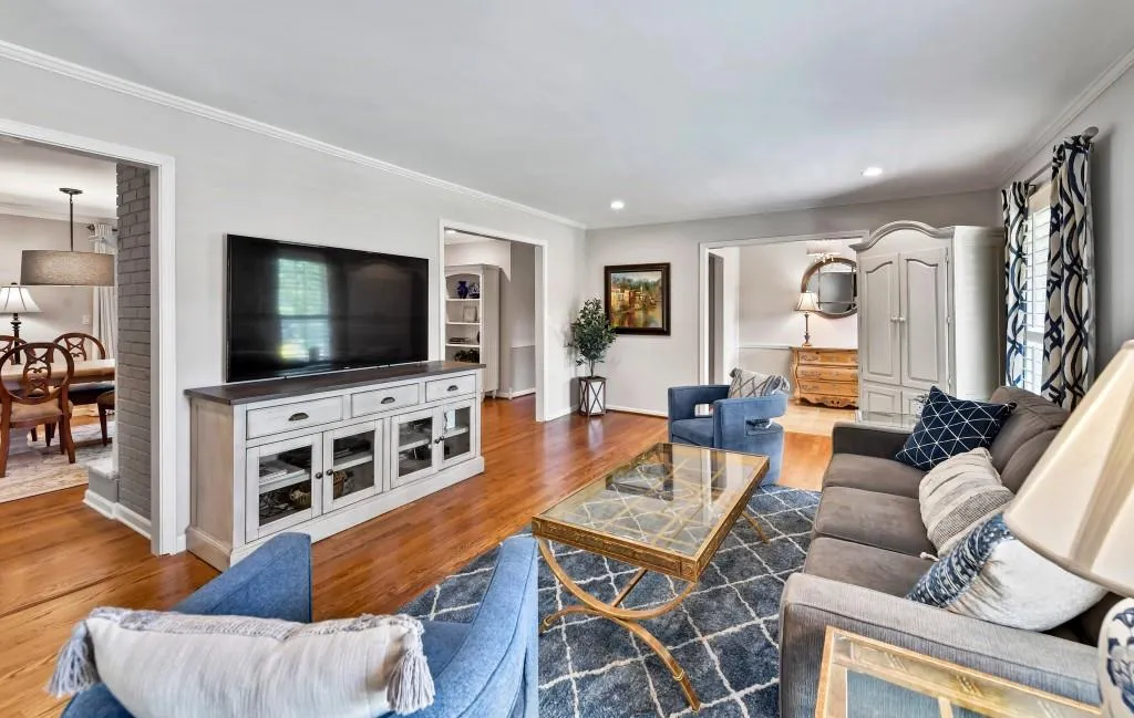 620 Mabry Road, Sandy Springs, Georgia 30328, 4 Bedrooms Bedrooms, ,2 BathroomsBathrooms,Residential,Sold,620 Mabry Road,6869961 620 Mabry Road, Sandy Springs, Georgia 30328, 4 Bedrooms Bedrooms, ,2 BathroomsBathrooms,Residential,Sold,620 Mabry Road,6869961