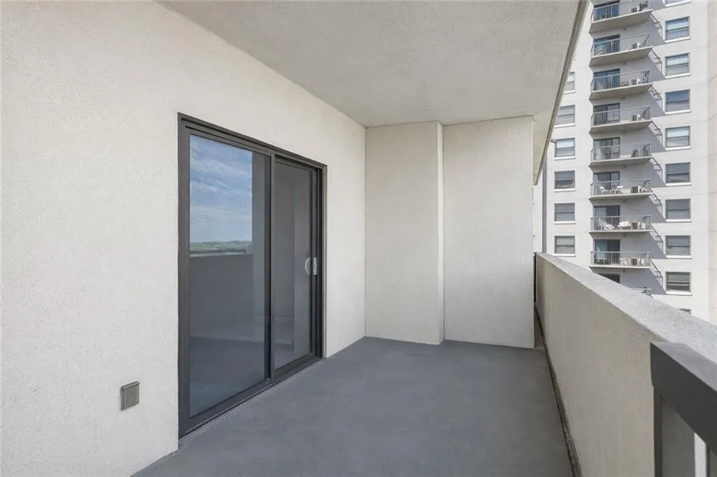 795 Hammond Drive Unit 2201, Atlanta, Georgia 30328, 2 Bedrooms Bedrooms, ,2 BathroomsBathrooms,Residential,For Sale,795 Hammond Drive Unit 2201,7749461