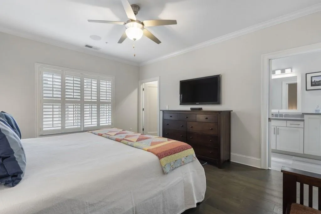 18 Peachtree Avenue Unit 5, Atlanta, Georgia 30305, 3 Bedrooms Bedrooms, 0 ,3 BathroomsBathrooms,Residential,For Sale,18 Peachtree Avenue Unit 5,7732540