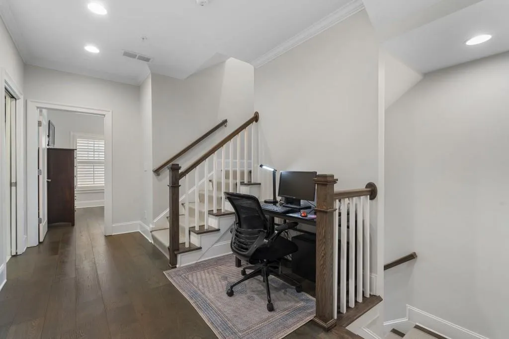 18 Peachtree Avenue Unit 5, Atlanta, Georgia 30305, 3 Bedrooms Bedrooms, 0 ,3 BathroomsBathrooms,Residential,For Sale,18 Peachtree Avenue Unit 5,7732540