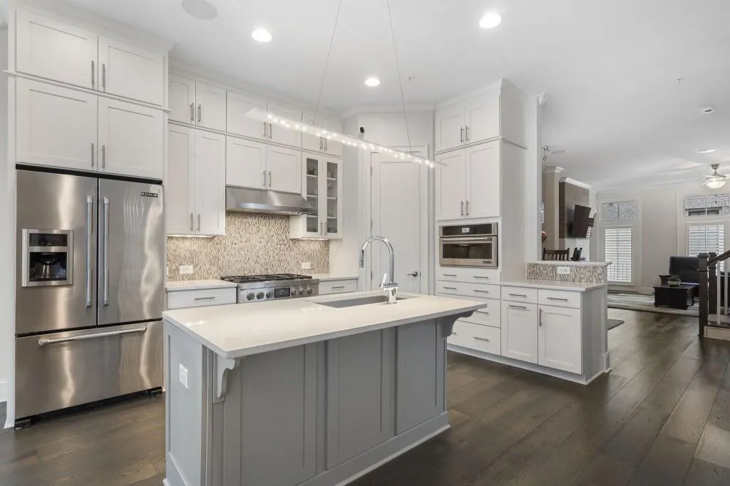 18 Peachtree Avenue Unit 5, Atlanta, Georgia 30305, 3 Bedrooms Bedrooms, 0 ,3 BathroomsBathrooms,Residential,For Sale,18 Peachtree Avenue Unit 5,7732540