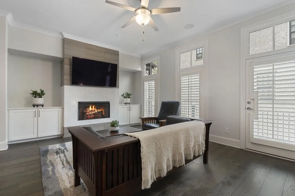 18 Peachtree Avenue Unit 5, Atlanta, Georgia 30305, 3 Bedrooms Bedrooms, 0 ,3 BathroomsBathrooms,Residential,For Sale,18 Peachtree Avenue Unit 5,7732540
