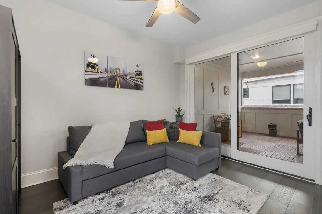 18 Peachtree Avenue Unit 5, Atlanta, Georgia 30305, 3 Bedrooms Bedrooms, 0 ,3 BathroomsBathrooms,Residential,For Sale,18 Peachtree Avenue Unit 5,7732540
