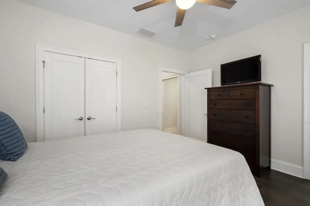 18 Peachtree Avenue Unit 5, Atlanta, Georgia 30305, 3 Bedrooms Bedrooms, 0 ,3 BathroomsBathrooms,Residential,For Sale,18 Peachtree Avenue Unit 5,7732540