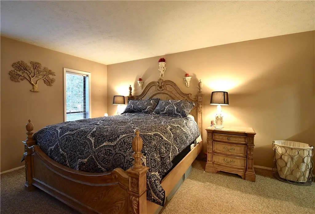 905 Woodcliff Drive, Sandy Springs, Georgia 30350, 2 Bedrooms Bedrooms, ,2 BathroomsBathrooms,Residential,Sold,905 Woodcliff Drive,6983868