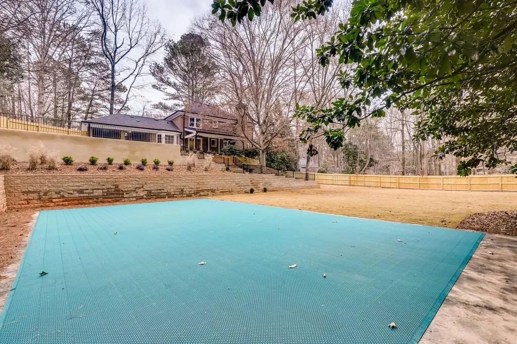 790 Overhill Court, Sandy Springs, Georgia 30328, 6 Bedrooms Bedrooms, ,4 BathroomsBathrooms,Residential,Sold,790 Overhill Court,6825535