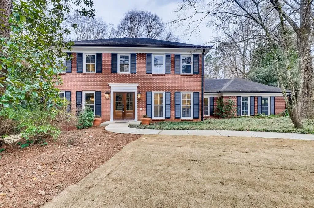 790 Overhill Court, Sandy Springs, Georgia 30328, 6 Bedrooms Bedrooms, ,4 BathroomsBathrooms,Residential,Sold,790 Overhill Court,6825535