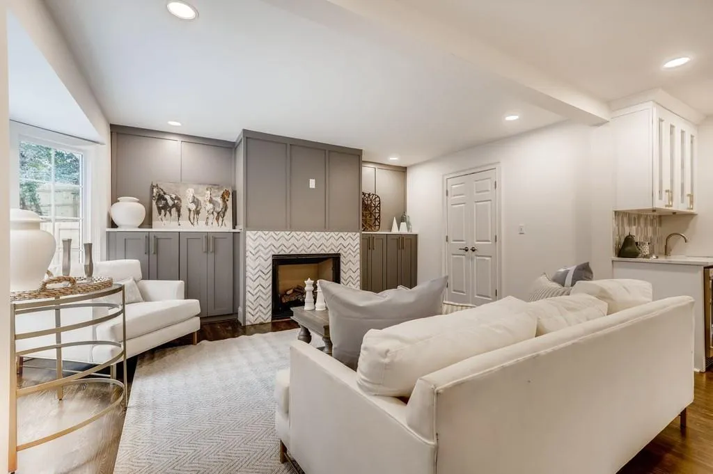 790 Overhill Court, Sandy Springs, Georgia 30328, 6 Bedrooms Bedrooms, ,4 BathroomsBathrooms,Residential,Sold,790 Overhill Court,6825535