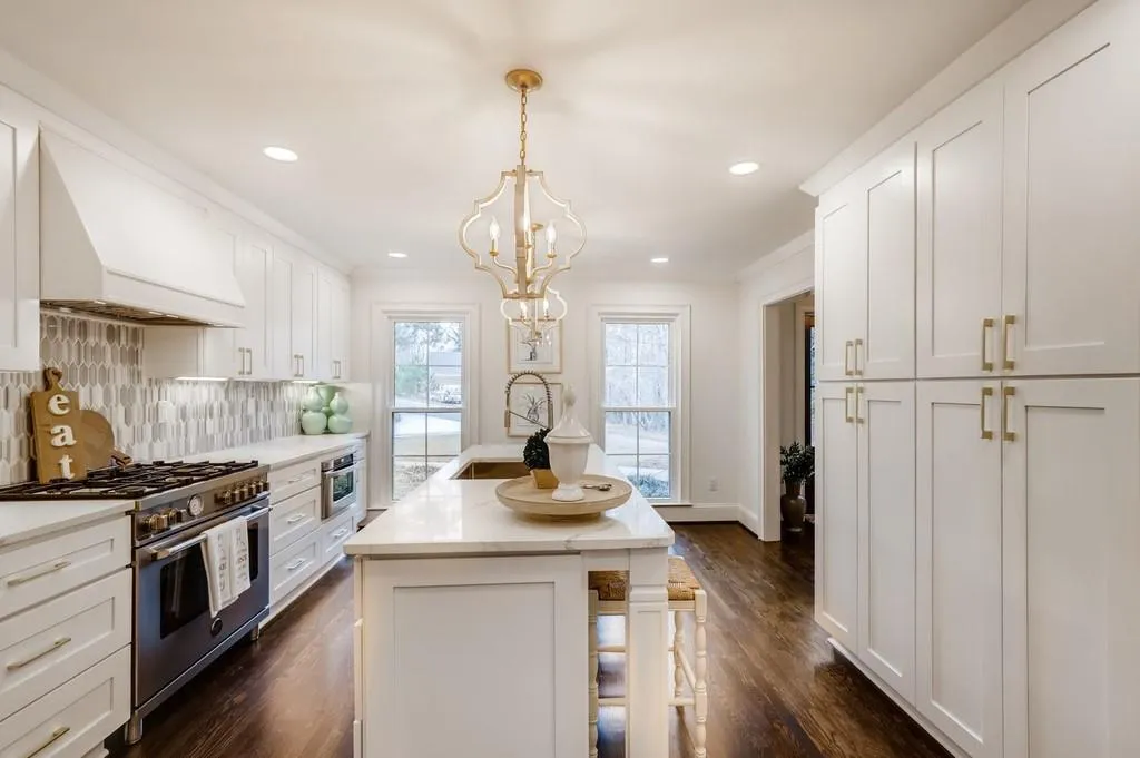 790 Overhill Court, Sandy Springs, Georgia 30328, 6 Bedrooms Bedrooms, ,4 BathroomsBathrooms,Residential,Sold,790 Overhill Court,6825535