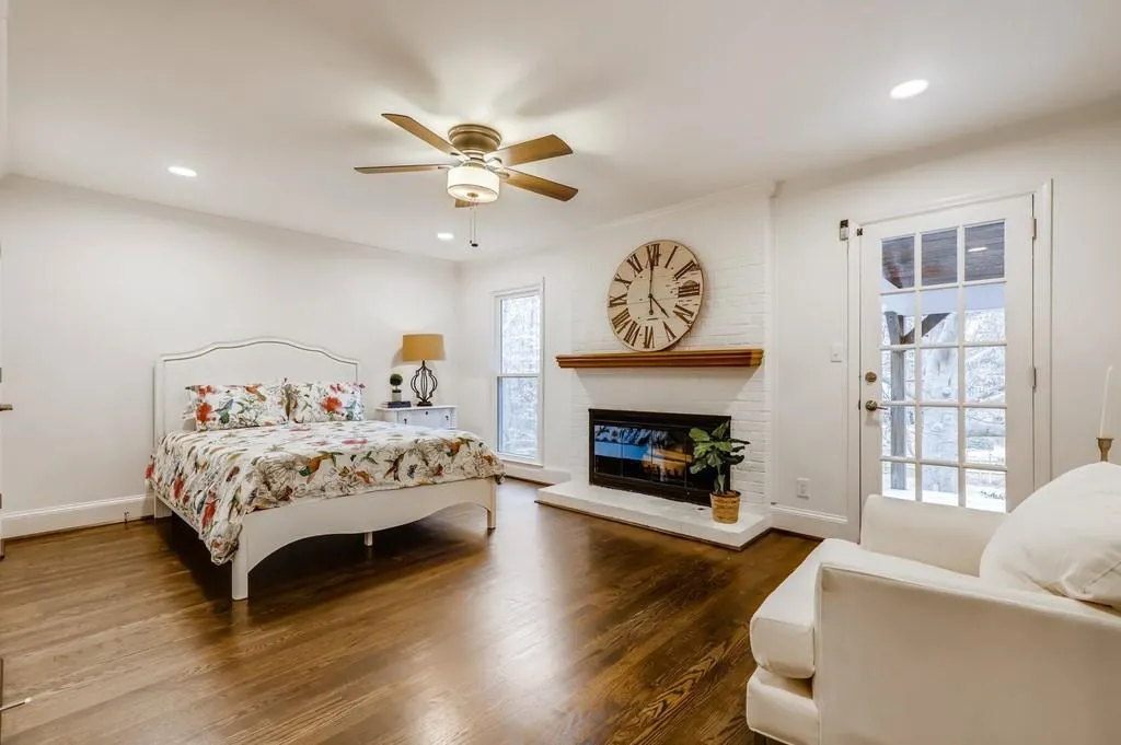 790 Overhill Court, Sandy Springs, Georgia 30328, 6 Bedrooms Bedrooms, ,4 BathroomsBathrooms,Residential,Sold,790 Overhill Court,6825535