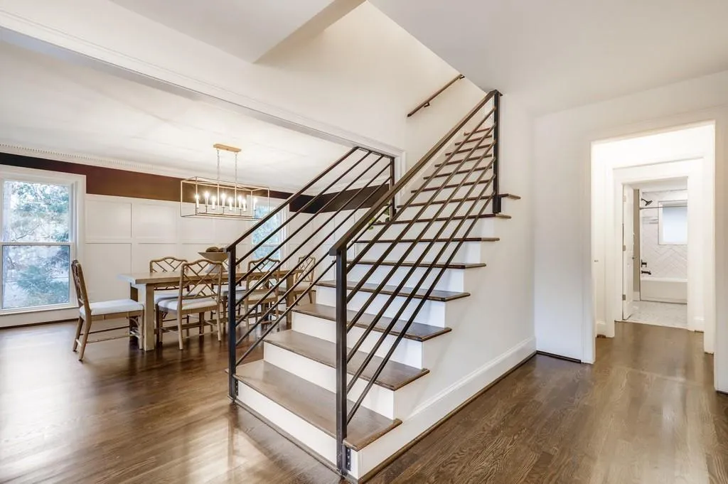 790 Overhill Court, Sandy Springs, Georgia 30328, 6 Bedrooms Bedrooms, ,4 BathroomsBathrooms,Residential,Sold,790 Overhill Court,6825535