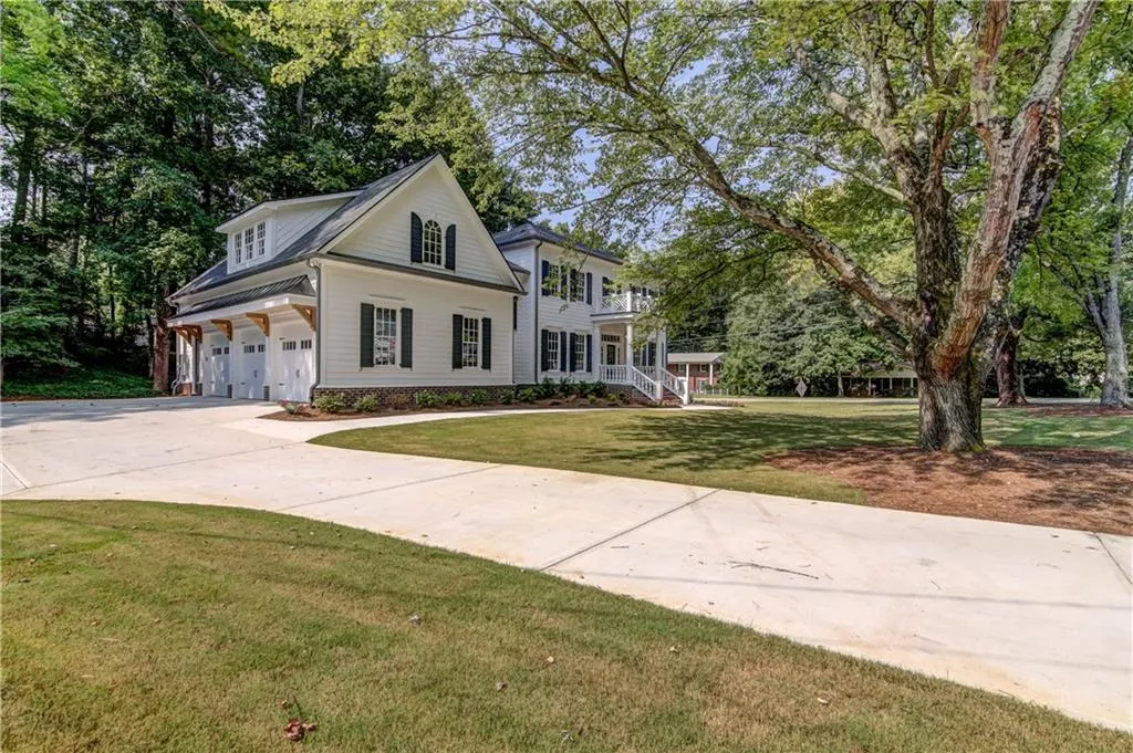 5840 Hilderbrand Drive, Sandy Springs, Georgia 30328, 5 Bedrooms Bedrooms, ,4 BathroomsBathrooms,Residential,Sold,5840 Hilderbrand Drive,5904176
