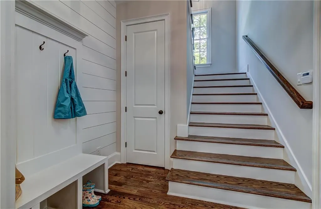 5840 Hilderbrand Drive, Sandy Springs, Georgia 30328, 5 Bedrooms Bedrooms, ,4 BathroomsBathrooms,Residential,Sold,5840 Hilderbrand Drive,5904176