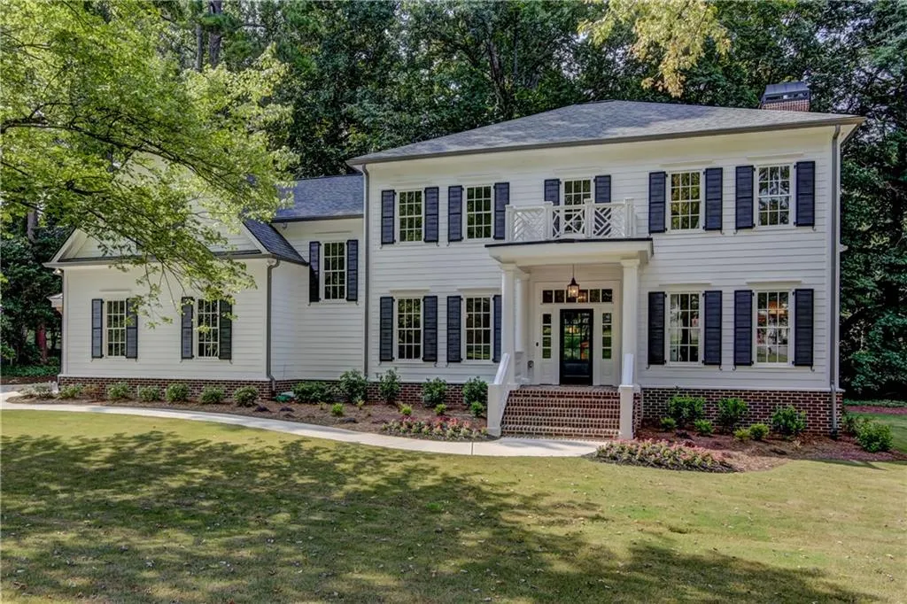5840 Hilderbrand Drive, Sandy Springs, Georgia 30328, 5 Bedrooms Bedrooms, ,4 BathroomsBathrooms,Residential,Sold,5840 Hilderbrand Drive,5904176