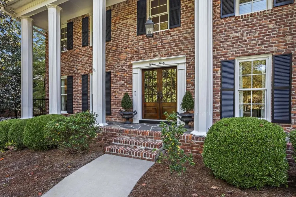 1530 Chaparral Place Ne, Atlanta, Georgia 30350, 5 Bedrooms Bedrooms, ,4 BathroomsBathrooms,Residential,Sold,1530 Chaparral Place Ne,7479645