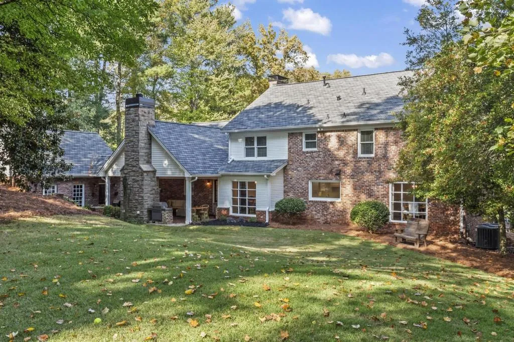 1530 Chaparral Place Ne, Atlanta, Georgia 30350, 5 Bedrooms Bedrooms, ,4 BathroomsBathrooms,Residential,Sold,1530 Chaparral Place Ne,7479645