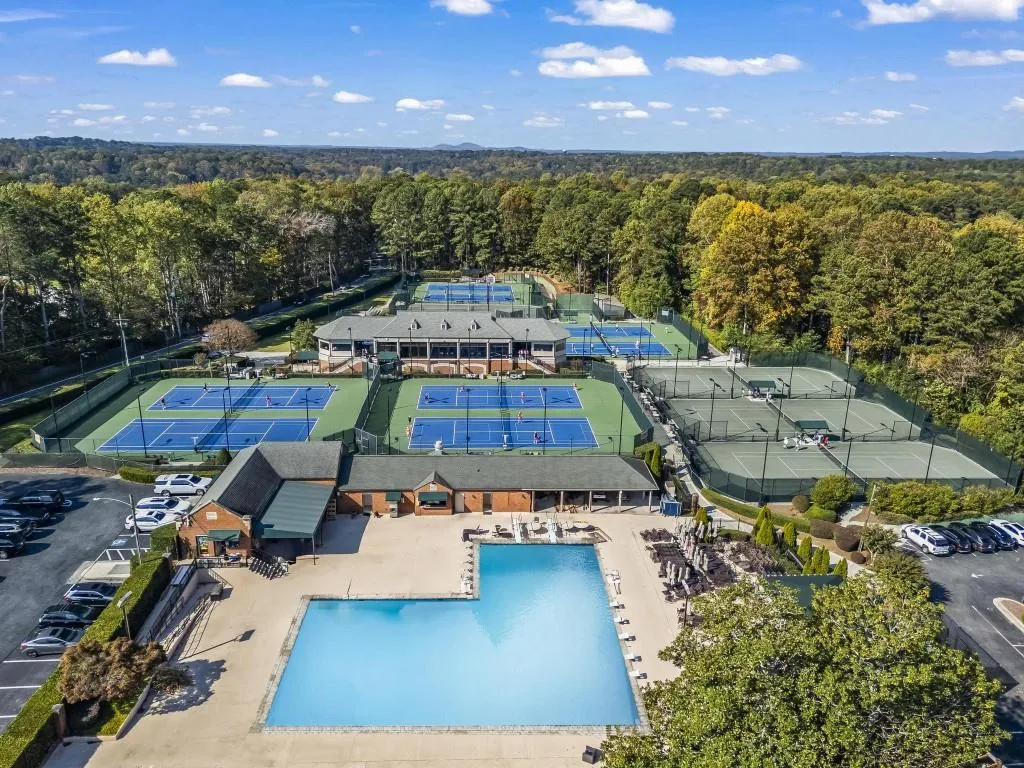 1530 Chaparral Place Ne, Atlanta, Georgia 30350, 5 Bedrooms Bedrooms, ,4 BathroomsBathrooms,Residential,Sold,1530 Chaparral Place Ne,7479645