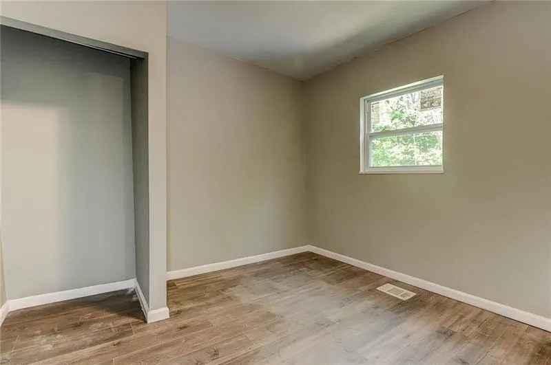 1116 Northwest Drive Nw, Atlanta, Georgia 30318, 5 Bedrooms Bedrooms, 0 ,2 BathroomsBathrooms,Residential,For Sale,1116 Northwest Drive Nw,7753862
