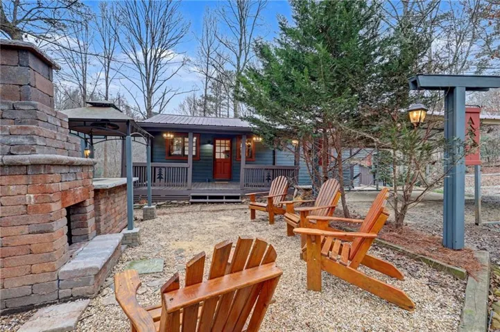 150 Summit Street, Ellijay, Georgia 30540