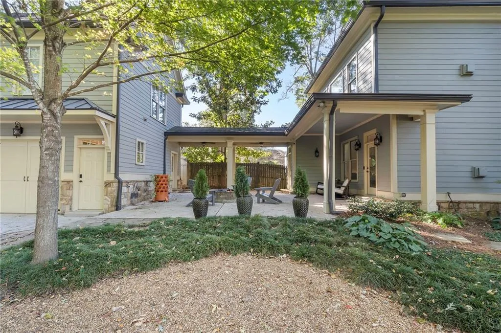 2643 Caldwell Road Ne, Atlanta, Georgia 30319, 6 Bedrooms Bedrooms, ,7 BathroomsBathrooms,Residential,For Sale,2643 Caldwell Road Ne,7664602
