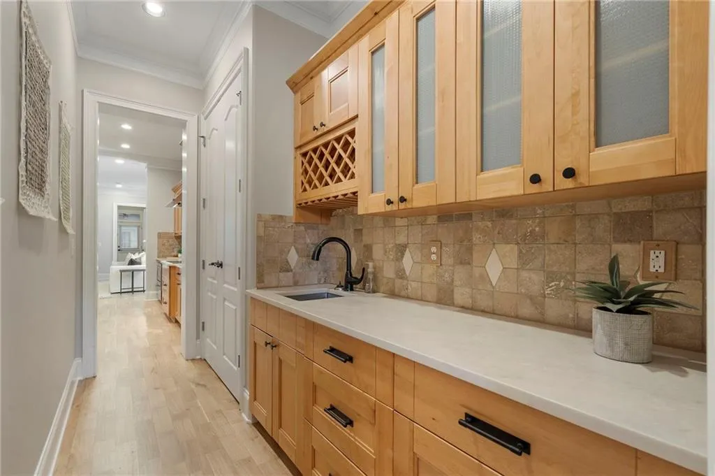 2643 Caldwell Road Ne, Atlanta, Georgia 30319, 6 Bedrooms Bedrooms, ,7 BathroomsBathrooms,Residential,For Sale,2643 Caldwell Road Ne,7664602