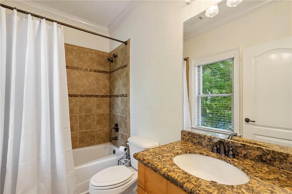 2643 Caldwell Road Ne, Atlanta, Georgia 30319, 6 Bedrooms Bedrooms, ,7 BathroomsBathrooms,Residential,For Sale,2643 Caldwell Road Ne,7664602