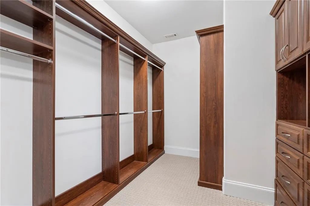 2643 Caldwell Road Ne, Atlanta, Georgia 30319, 6 Bedrooms Bedrooms, ,7 BathroomsBathrooms,Residential,For Sale,2643 Caldwell Road Ne,7664602