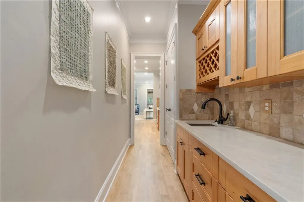 2643 Caldwell Road Ne, Atlanta, Georgia 30319, 6 Bedrooms Bedrooms, ,7 BathroomsBathrooms,Residential,For Sale,2643 Caldwell Road Ne,7664602