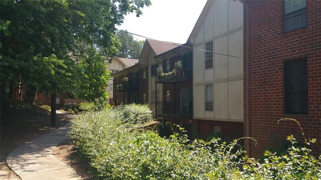 6851 Roswell Road Unit O2, Atlanta, Georgia 30328, 1 Bedroom Bedrooms, ,1 BathroomBathrooms,Residential,Sold,6851 Roswell Road Unit O2,5807704