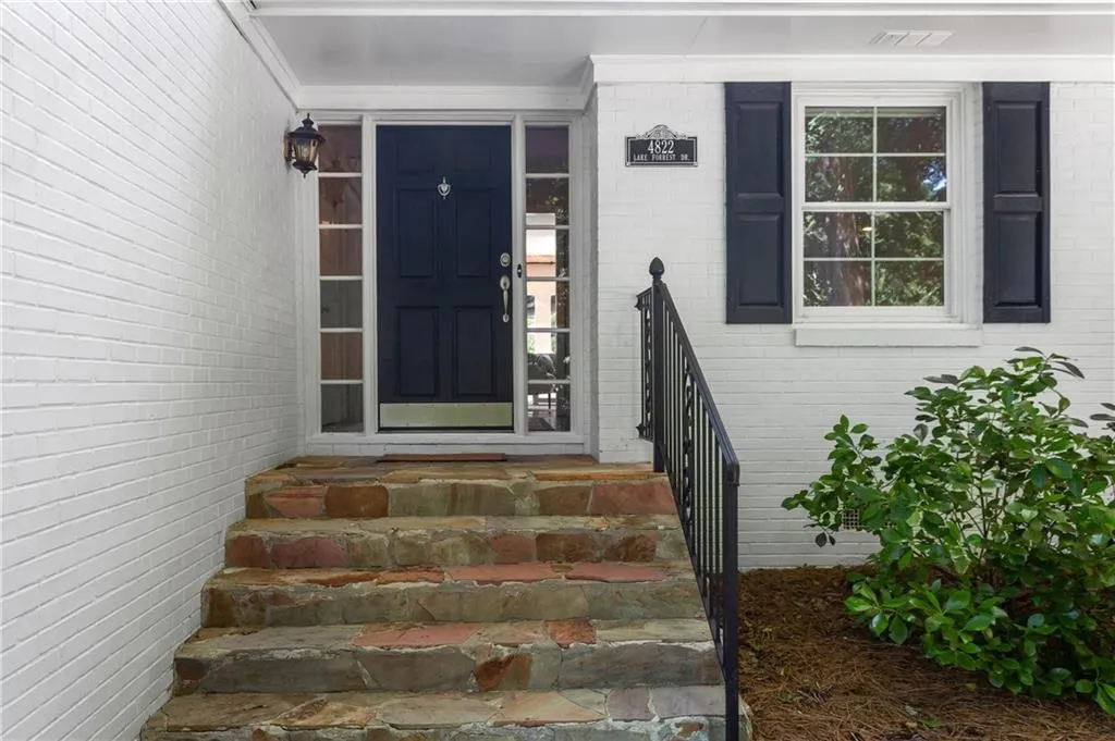 4822 Lake Forrest Drive, Atlanta, Georgia 30342, 4 Bedrooms Bedrooms, ,3 BathroomsBathrooms,Residential,Sold,4822 Lake Forrest Drive,6903538