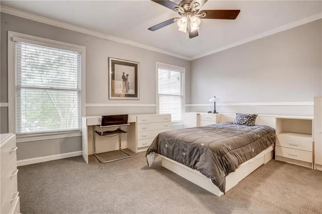 7500 Roswell Road Unit 22, Sandy Springs, Georgia 30350, 2 Bedrooms Bedrooms, ,2 BathroomsBathrooms,Residential,Sold,7500 Roswell Road Unit 22,6022764