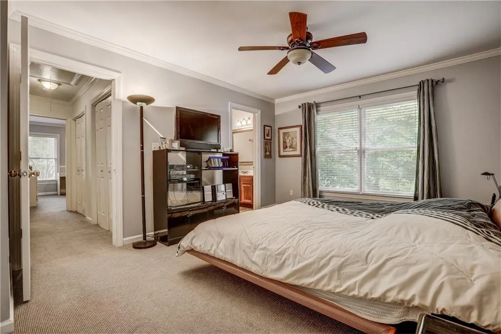 7500 Roswell Road Unit 22, Sandy Springs, Georgia 30350, 2 Bedrooms Bedrooms, ,2 BathroomsBathrooms,Residential,Sold,7500 Roswell Road Unit 22,6022764