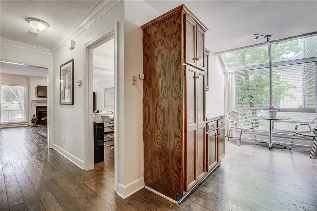 7500 Roswell Road Unit 22, Sandy Springs, Georgia 30350, 2 Bedrooms Bedrooms, ,2 BathroomsBathrooms,Residential,Sold,7500 Roswell Road Unit 22,6022764