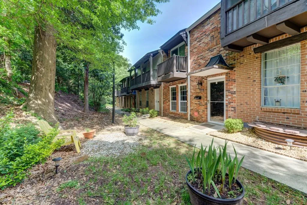 7305 Cardigan Circle Unit 7305, Sandy Springs, Georgia 30328, 3 Bedrooms Bedrooms, ,3 BathroomsBathrooms,Residential,Sold,7305 Cardigan Circle Unit 7305,6542950